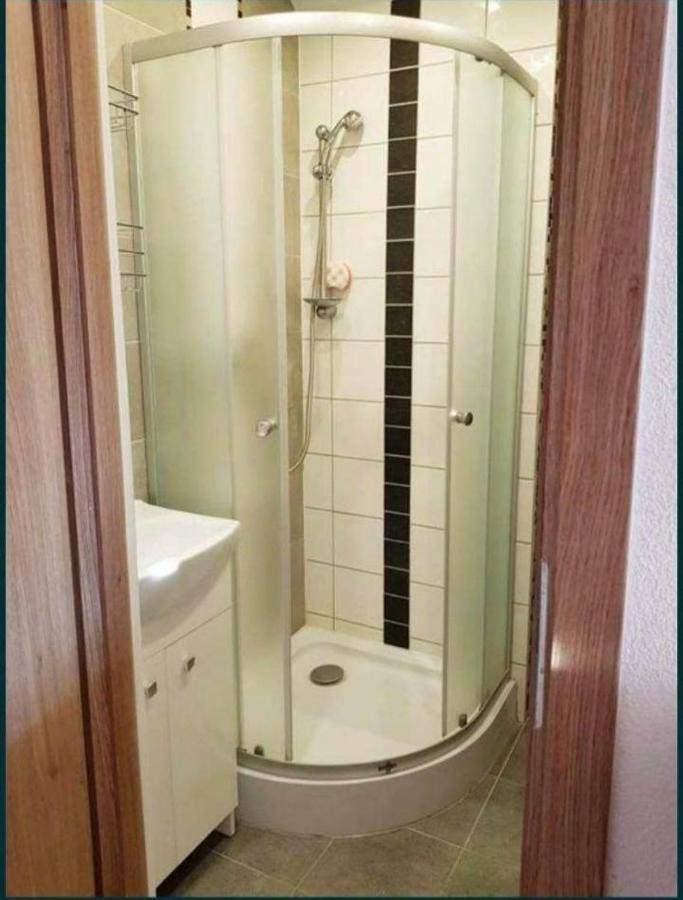 Mieszkanie B Lowiczki Zator Buitenkant foto